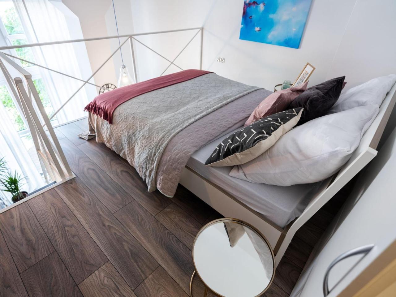 Lofts Cracow Apartments - City Center คราคูฟ ภายนอก รูปภาพ